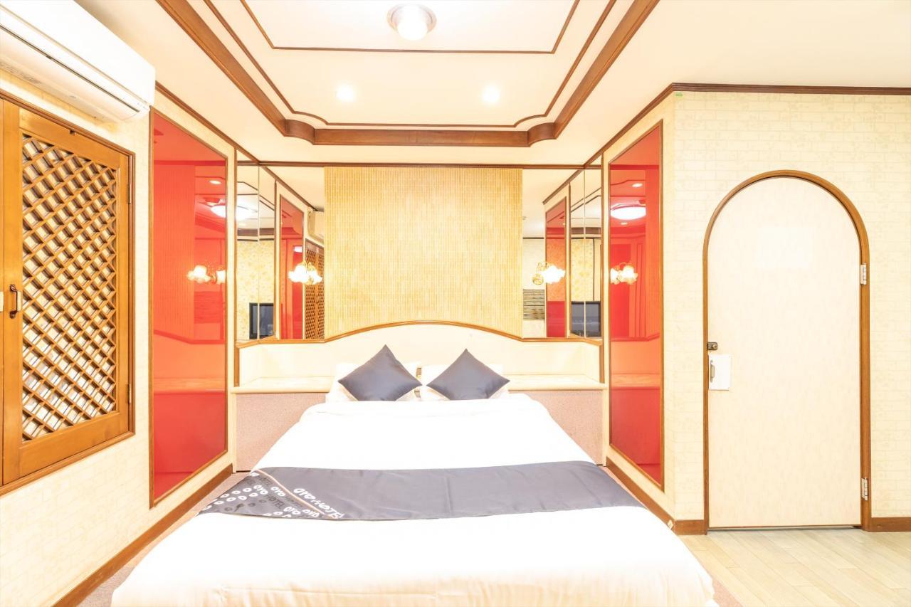 Oyo Hotel Tatsuyoshi Sennan Misakimachi Tannowa Экстерьер фото